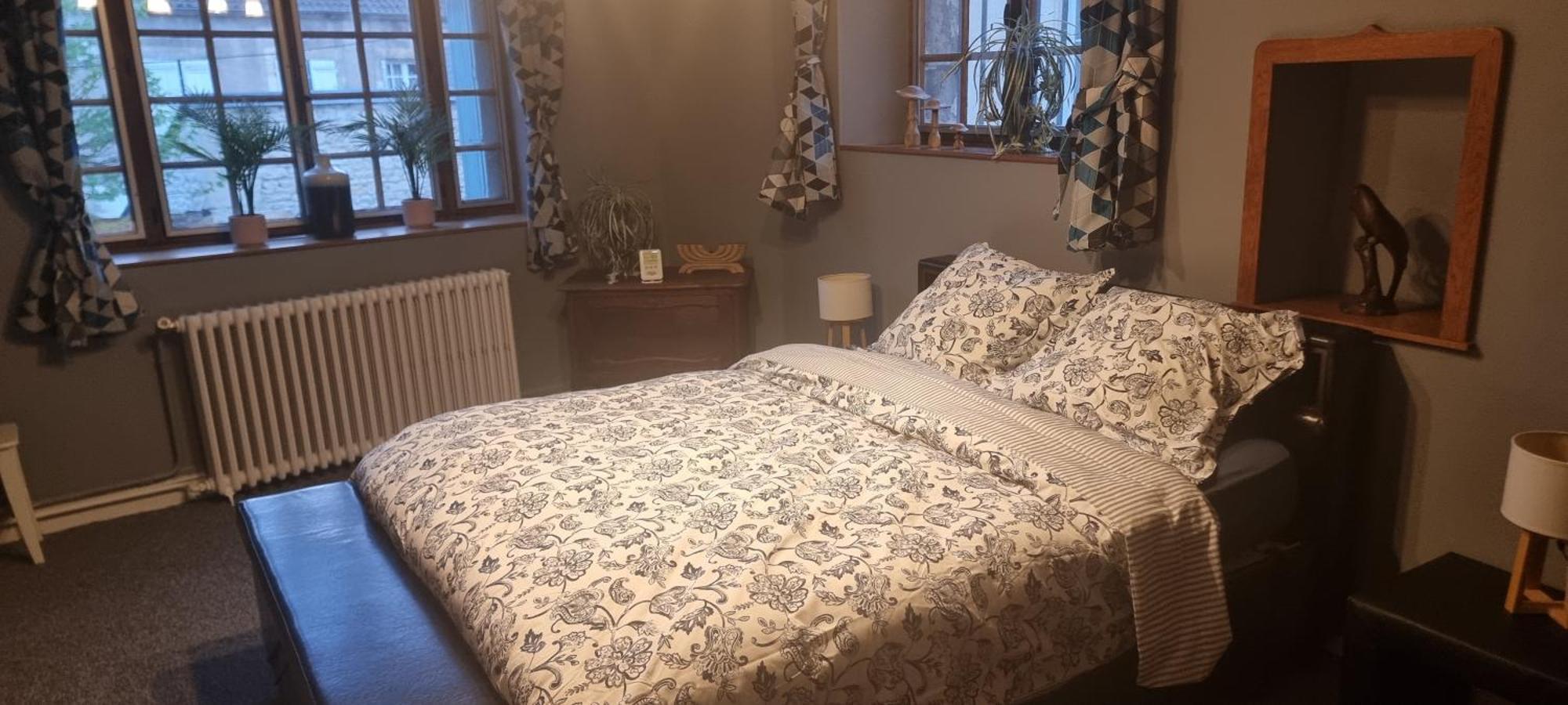 Cour St Didier Nevers Room photo